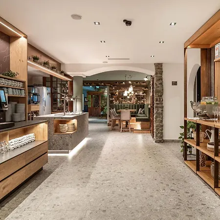 Hotel Stegerbraeu 3*