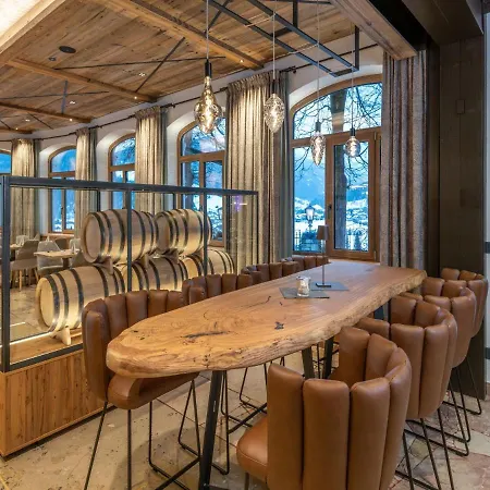 ホテル Stegerbraeu